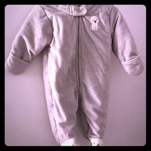 6 month (Neutral gender) snow suit!